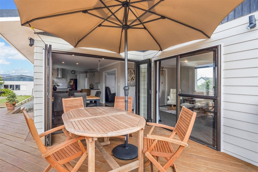 166 Mark Avenue, Grenada Village, Wellington - Carousel 2