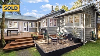 38 Turanga Road, Henderson Valley, Auckland - Carousel 1