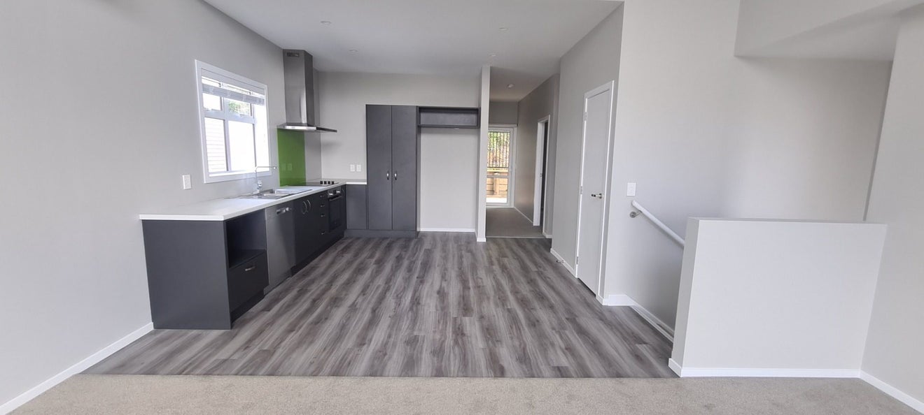 15 Tai Lane, Whitby, Porirua - Carousel 2