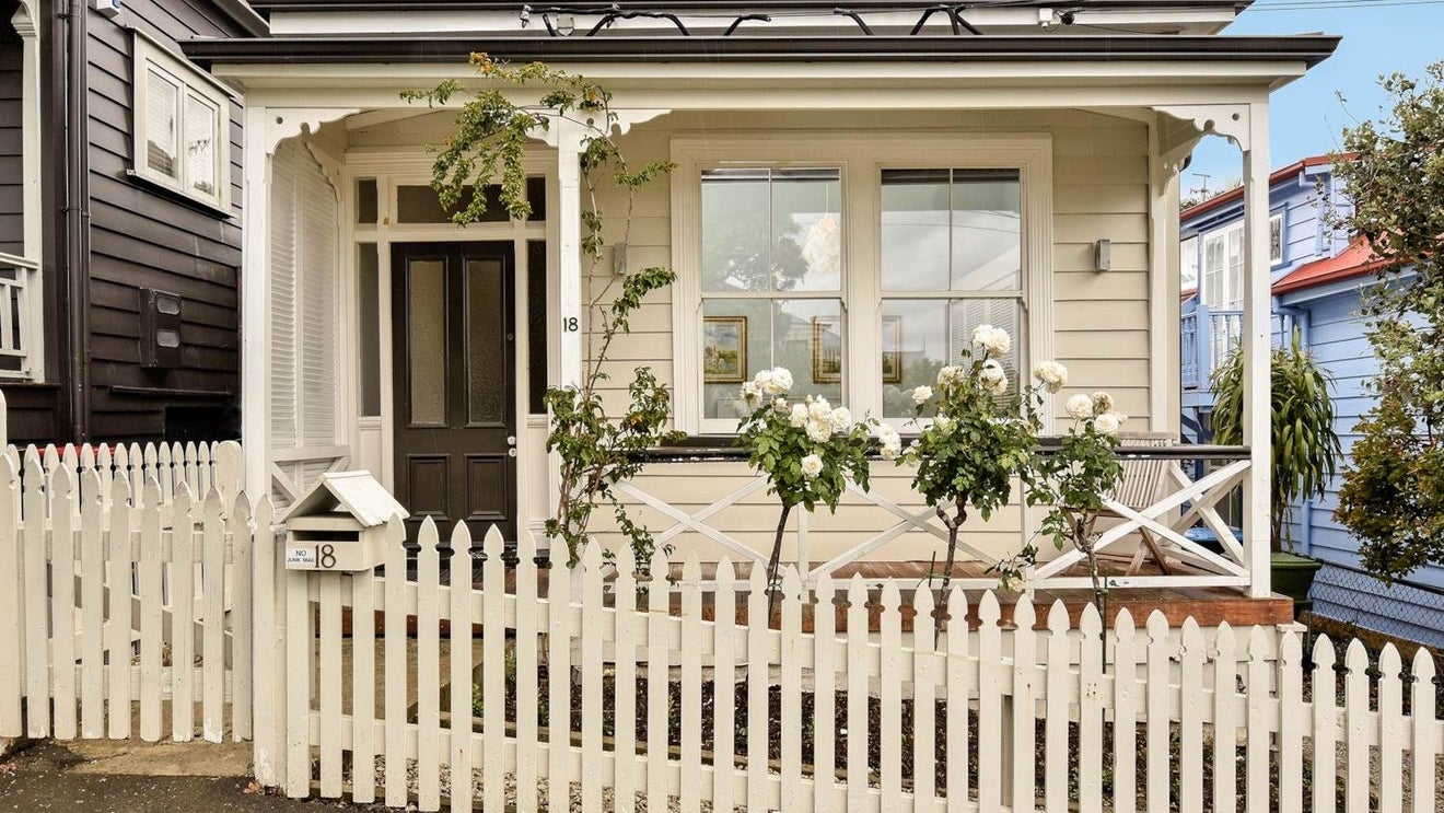 18 Dickens Street, Grey Lynn, Auckland - Carousel 1