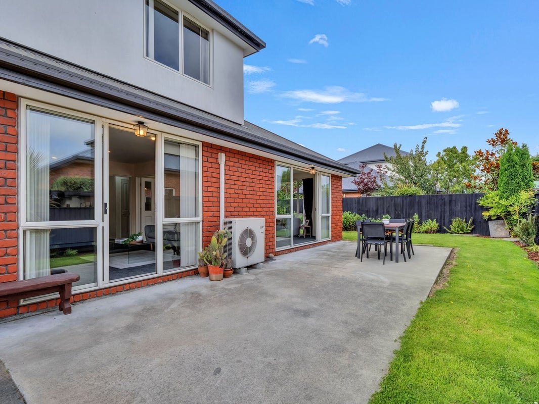 3 Rosefield Lane, Northcote, Christchurch - Carousel 2