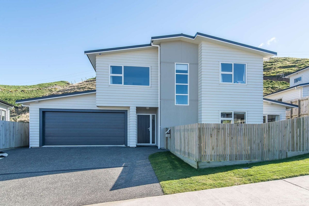 27 Bickerton Rise, Churton Park, Wellington - Carousel 1