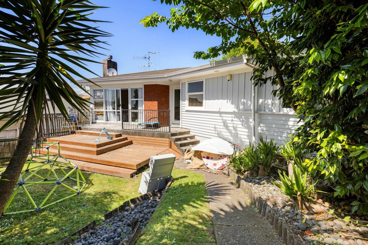1 Vanda Place, Gate Pa, Tauranga, Bay Of Plenty - Carousel 1
