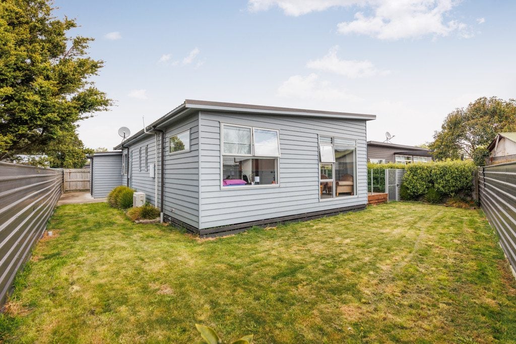 58 Exeter Crescent, Takaro, Palmerston North - Carousel 21