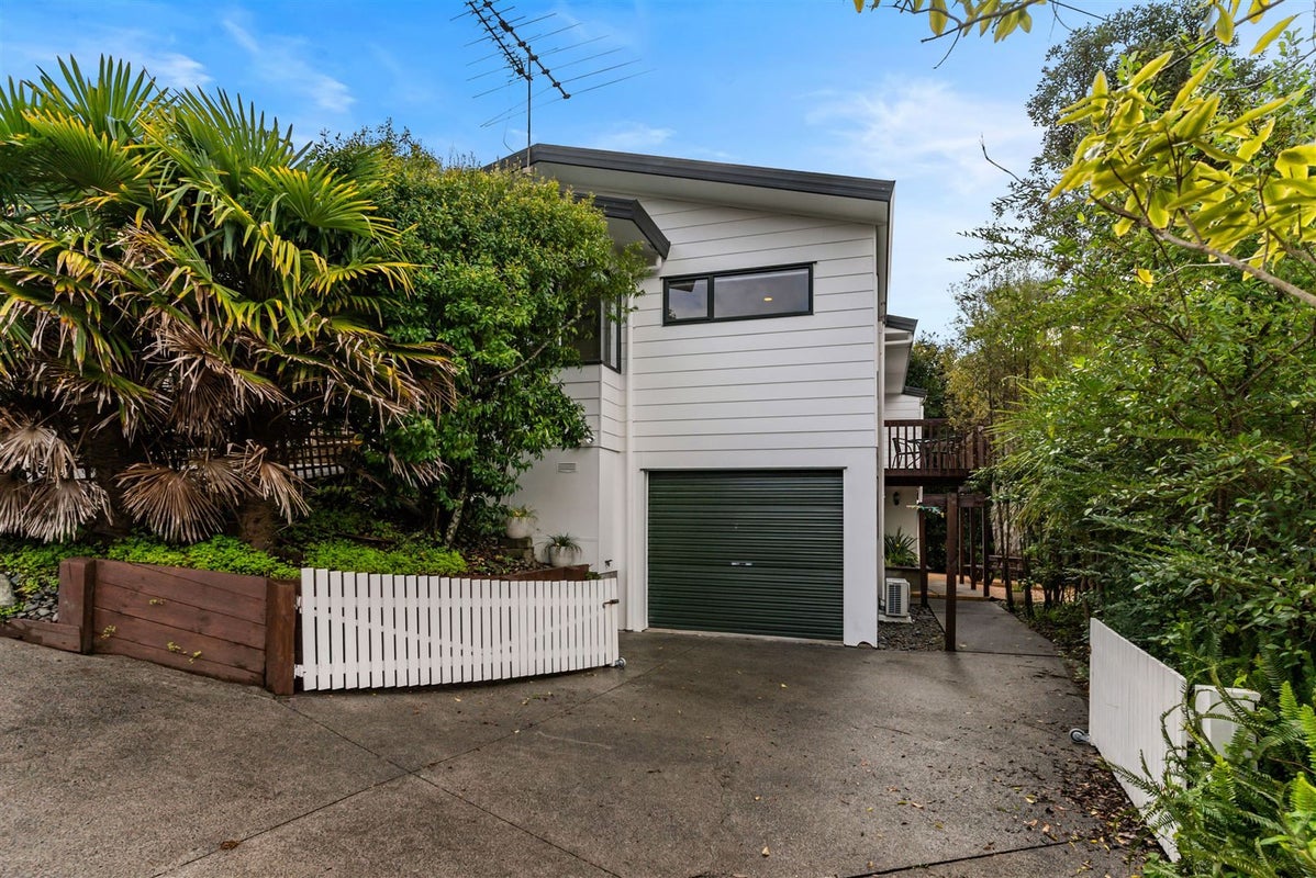 26B NOELEEN ST, Glenfield, Auckland - Carousel 1