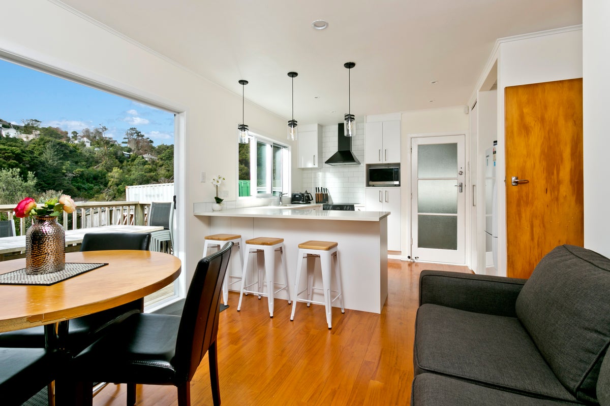 21 Ivy Place, Birkdale, Auckland - Carousel 1