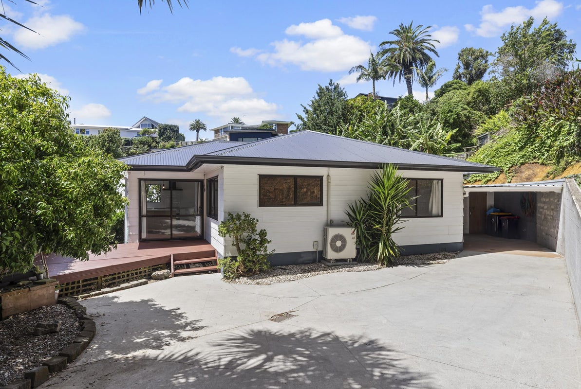 81B Pillans Road, Otumoetai, Tauranga - Carousel 1