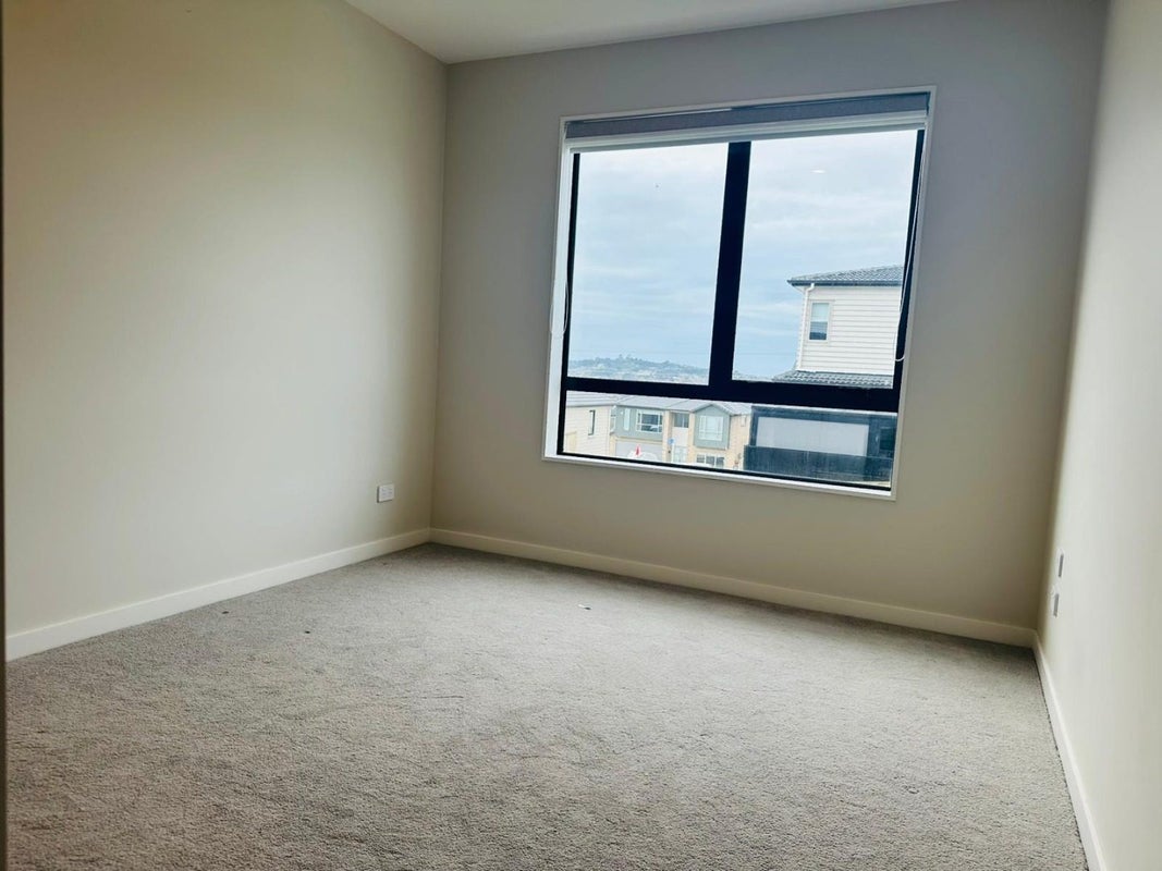 14 Glann Lane, Flat Bush, Auckland - Carousel 7