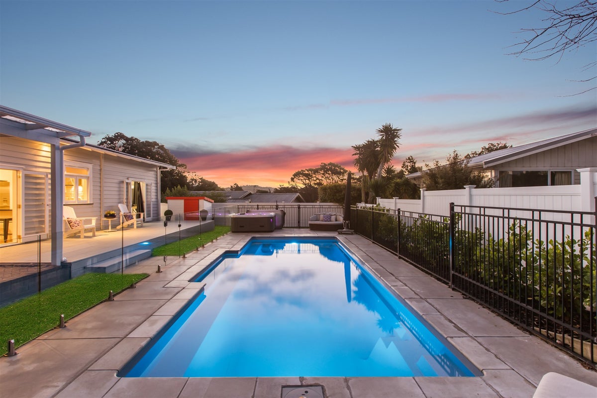 109 Connell Street, Blockhouse Bay, Auckland - Carousel 1