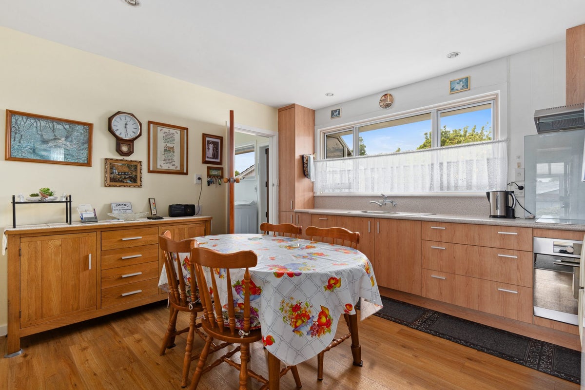 2/1 Nanette Street, Upper Riccarton, Christchurch - Carousel 2