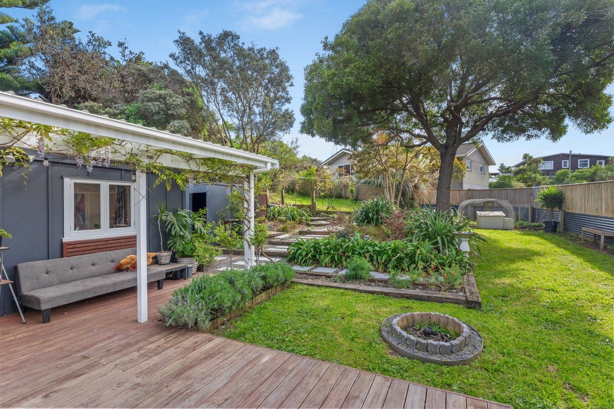 14B Toi Street, Otaki Beach, Otaki - Carousel 2