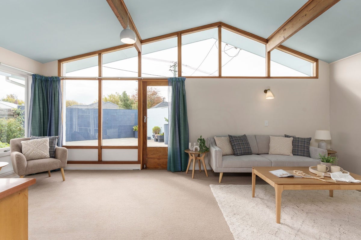 6 Barclay Place, Burwood, Christchurch - Carousel 1