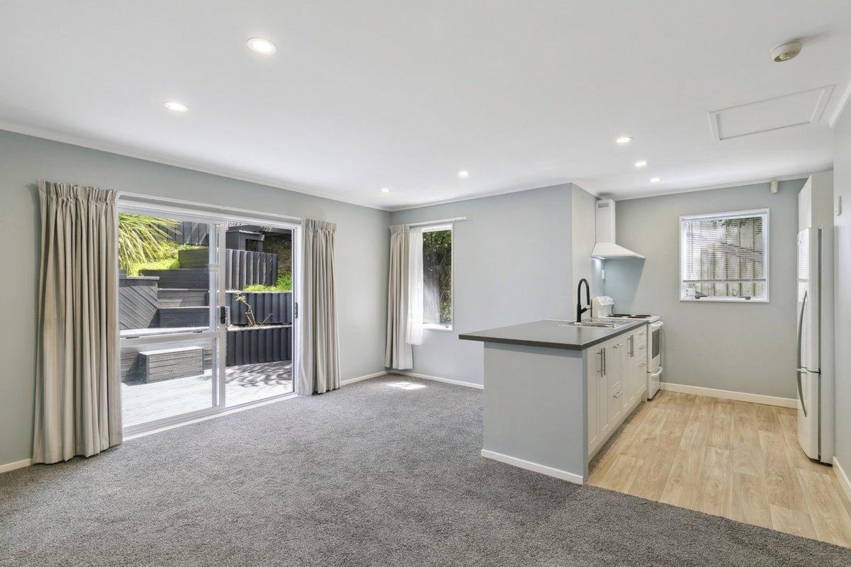 5E Duke Street, Mount Victoria, Wellington - Carousel 2