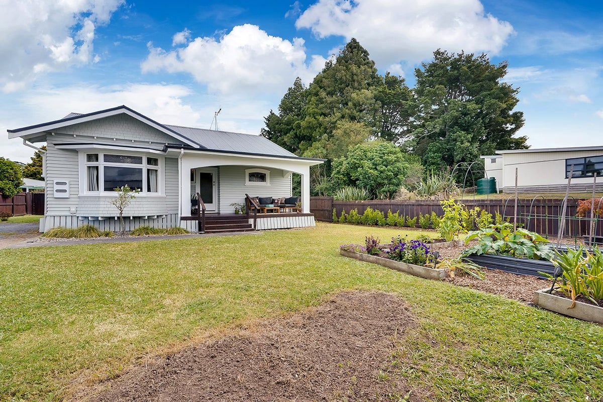 18A Hinton Avenue, Forest Lake, Hamilton - Carousel 2