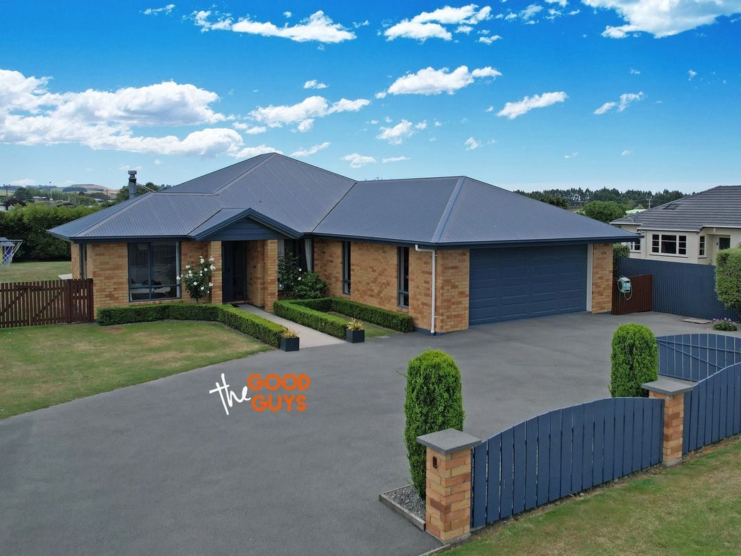 9 Argyle Street, Weston, Oamaru - Carousel 1