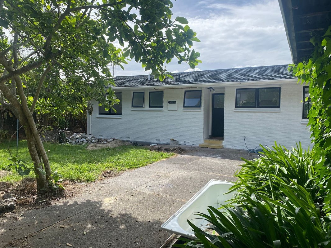 27 Tawa Street, Hilltop, Taupo - Carousel 2