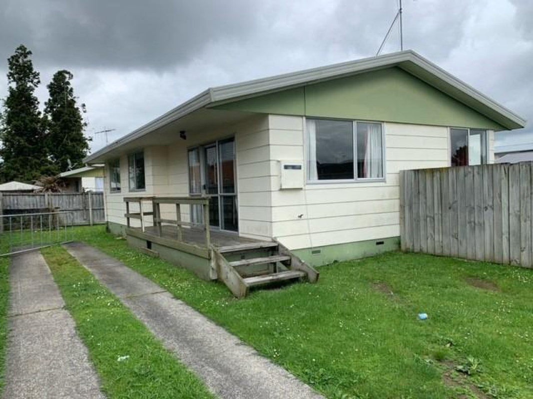 63A York Street, Hamilton East, Hamilton - Carousel 1