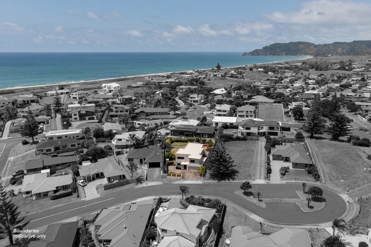 7 Island View Heights, Coastlands, Whakatane - Carousel 1