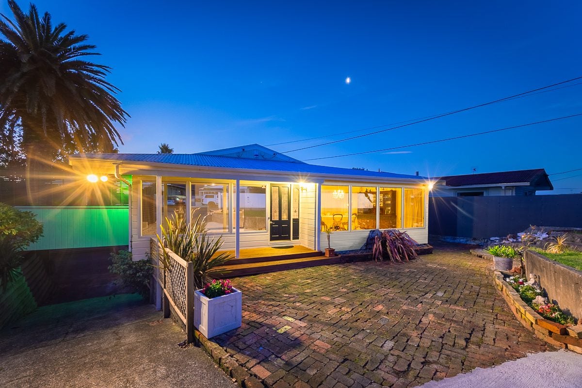 19 Gray Avenue, Paraparaumu Beach, Paraparaumu - Carousel 2