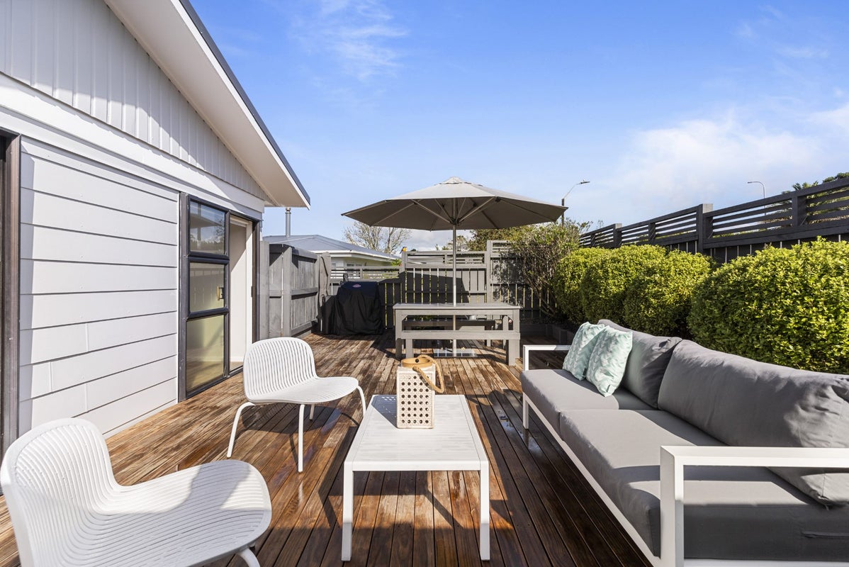 77 Fairclough Road, Beach Haven, Auckland - Carousel 1