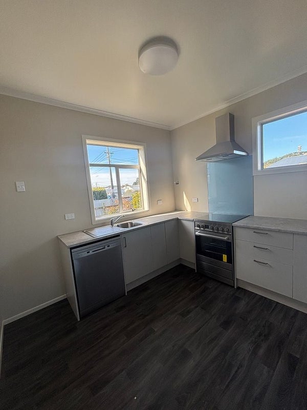 36 Moana Street, Whanganui East, Whanganui - Carousel 2