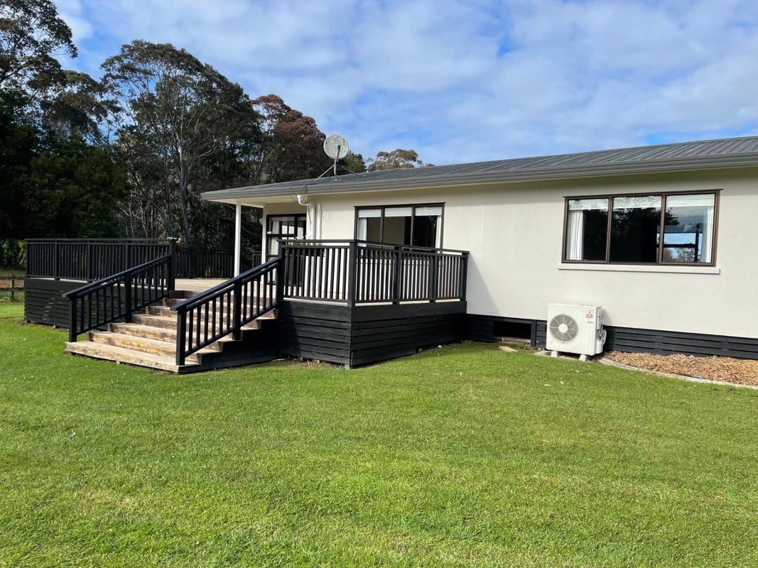 261 Sutton Road, Papakura - Carousel 1