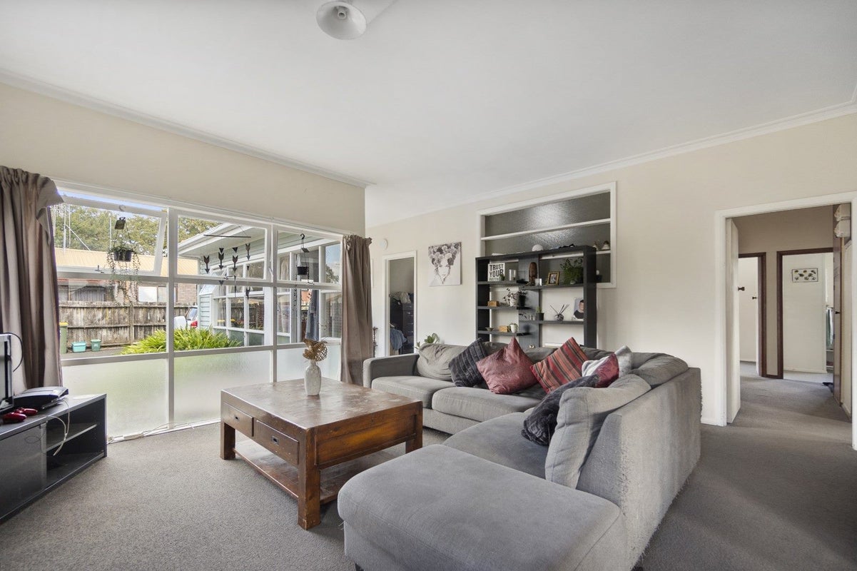 31 Cook Street, Hamilton East, Hamilton - Carousel 2