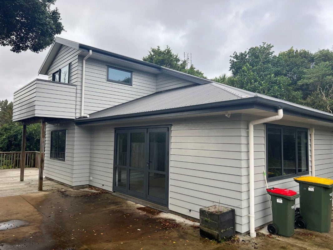 85A Aeroview Drive, Beach Haven, Auckland - Carousel 1