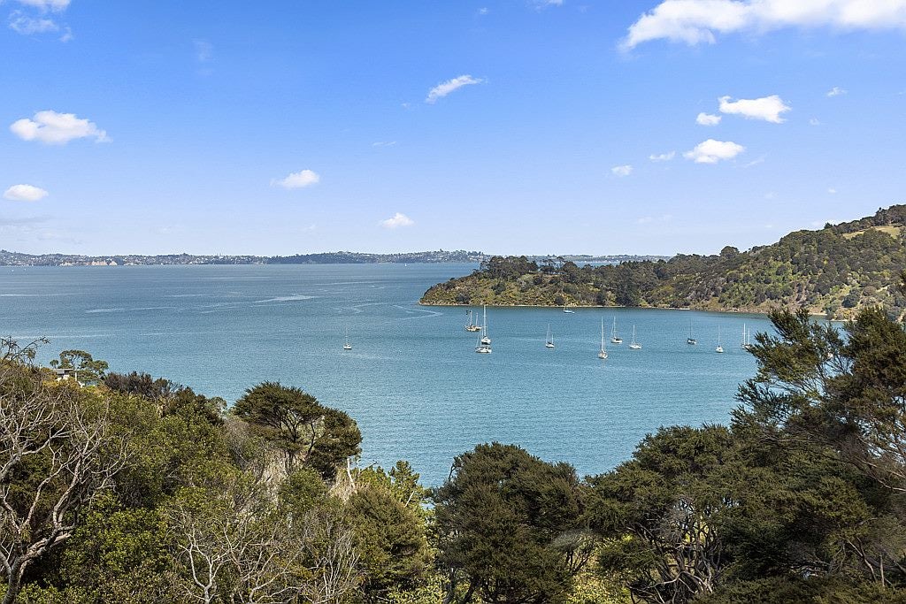 1B Burrell Road Extension, Oneroa, Waiheke Island - Carousel 2