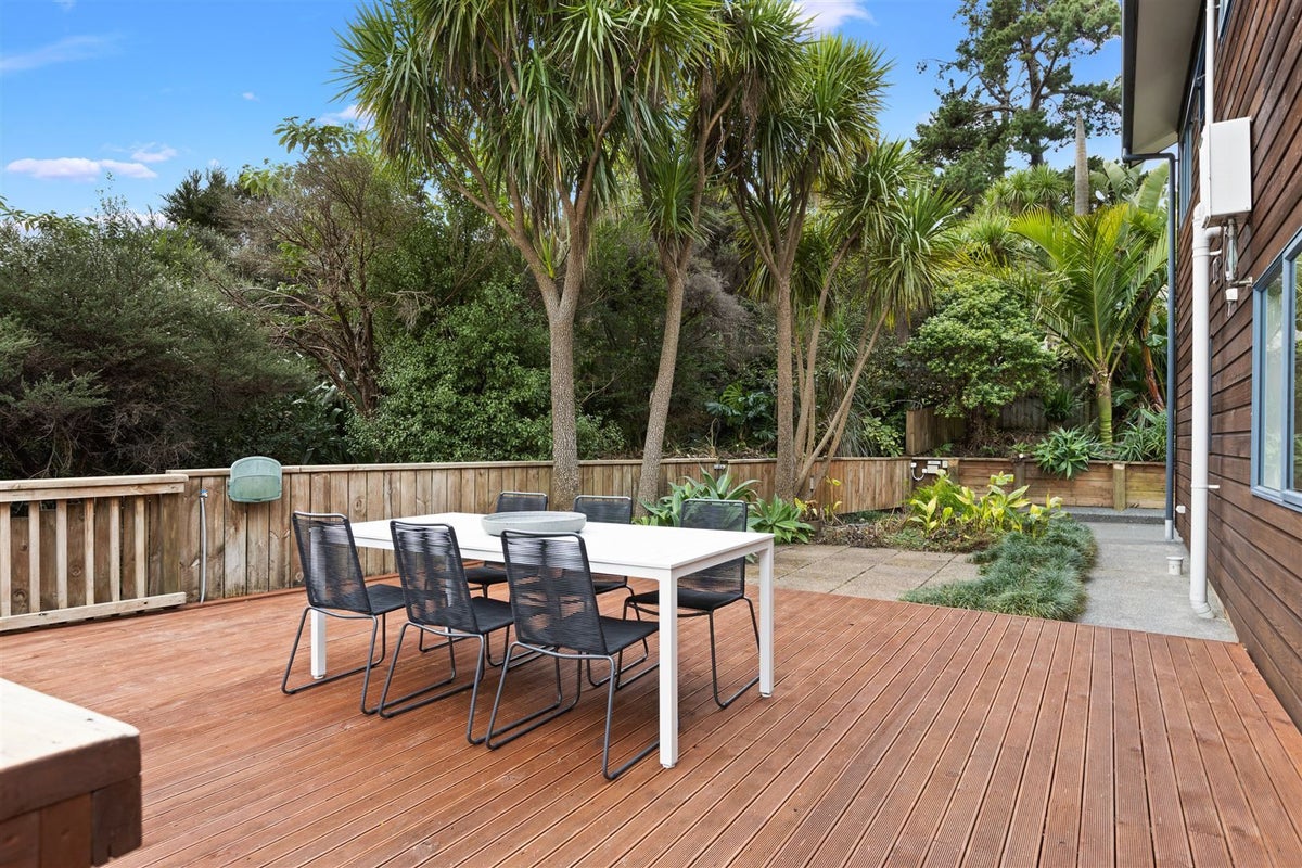 46 Ballymore Drive, Pinehill, Auckland - Carousel 1