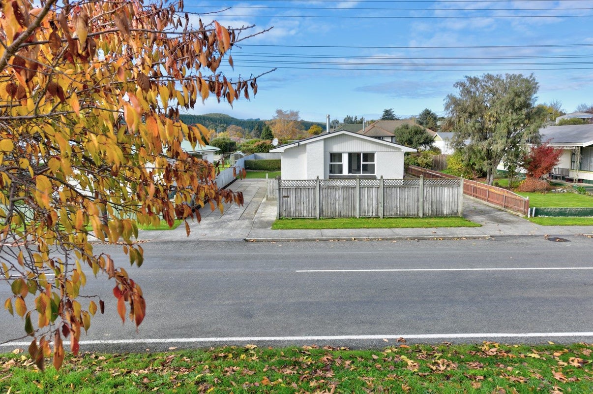 53 Huron Street, East Gore, Gore - Carousel 17