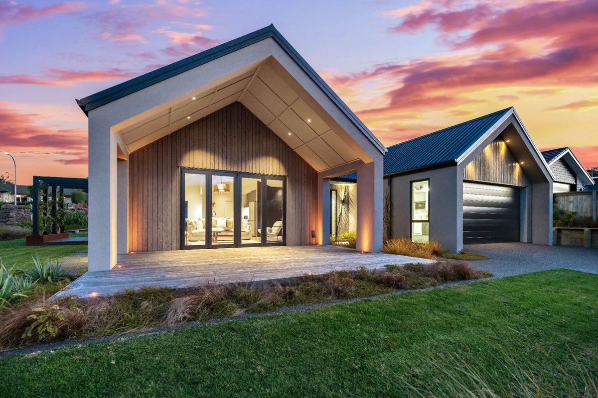 80 Rock Ridge Drive, TE KAMO - Carousel 1