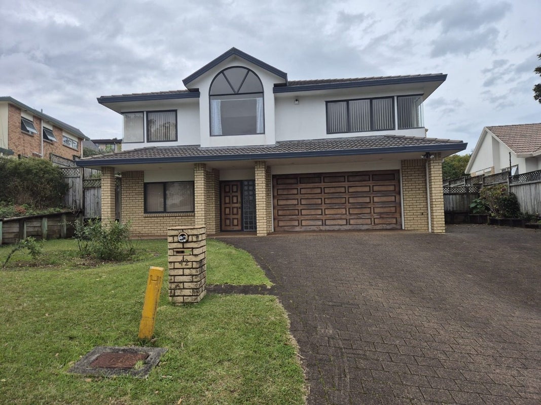 42 Manutara Avenue, Forrest Hill, Auckland - Carousel 1