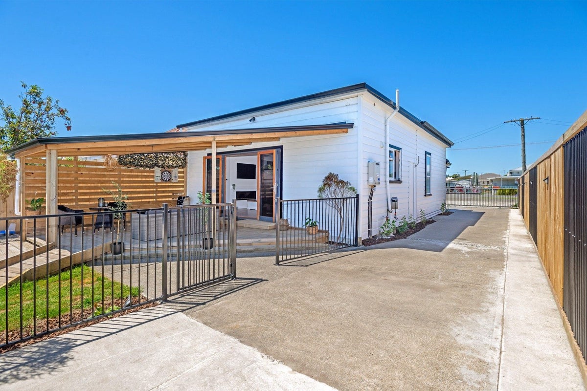 21 Wellington Street, Te Hapara, Gisborne - Carousel 28