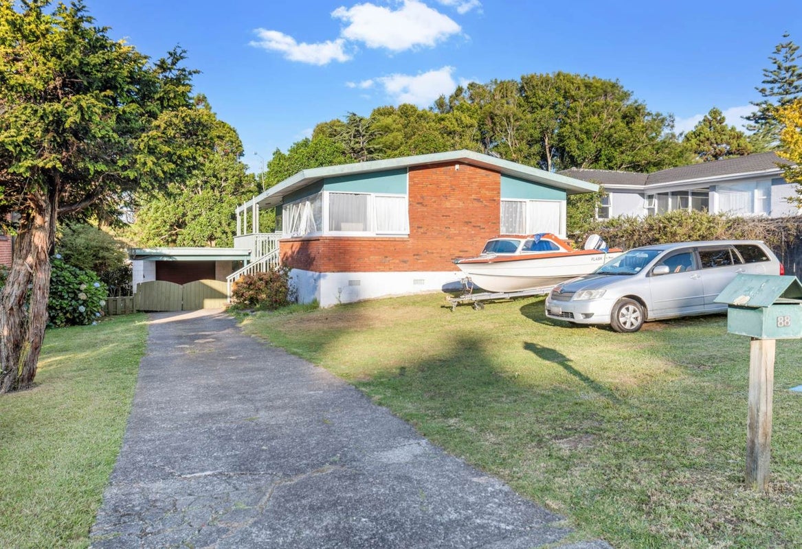 88 Lawrence Crescent, Hillpark, Auckland - Carousel 1