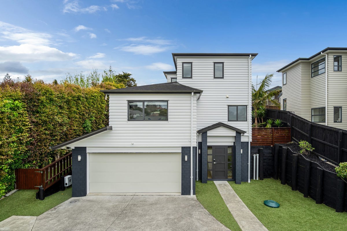 24A Quona Avenue, Mount Roskill, Auckland - Carousel 2