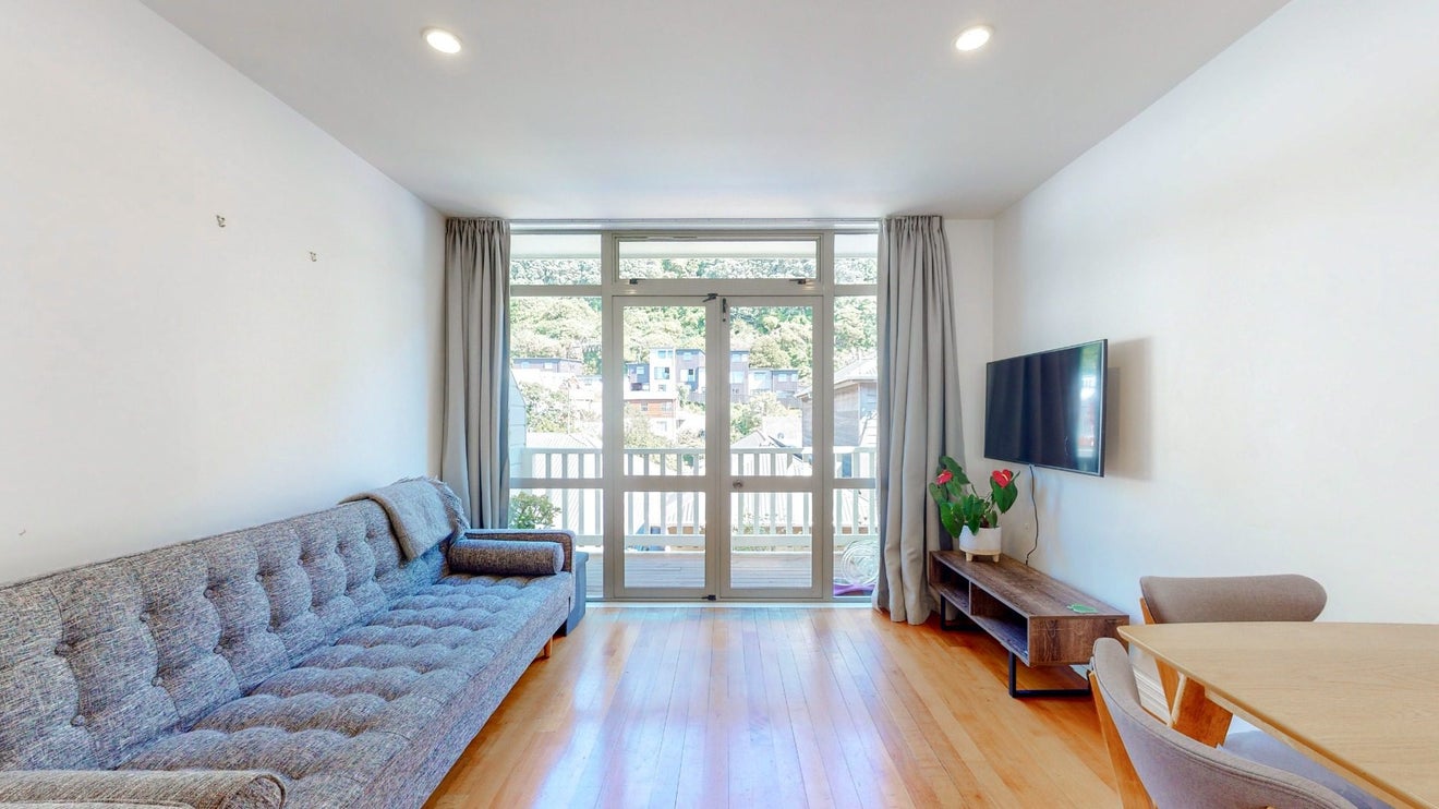 5/168 Tinakori Road, Thorndon, Wellington - Carousel 1