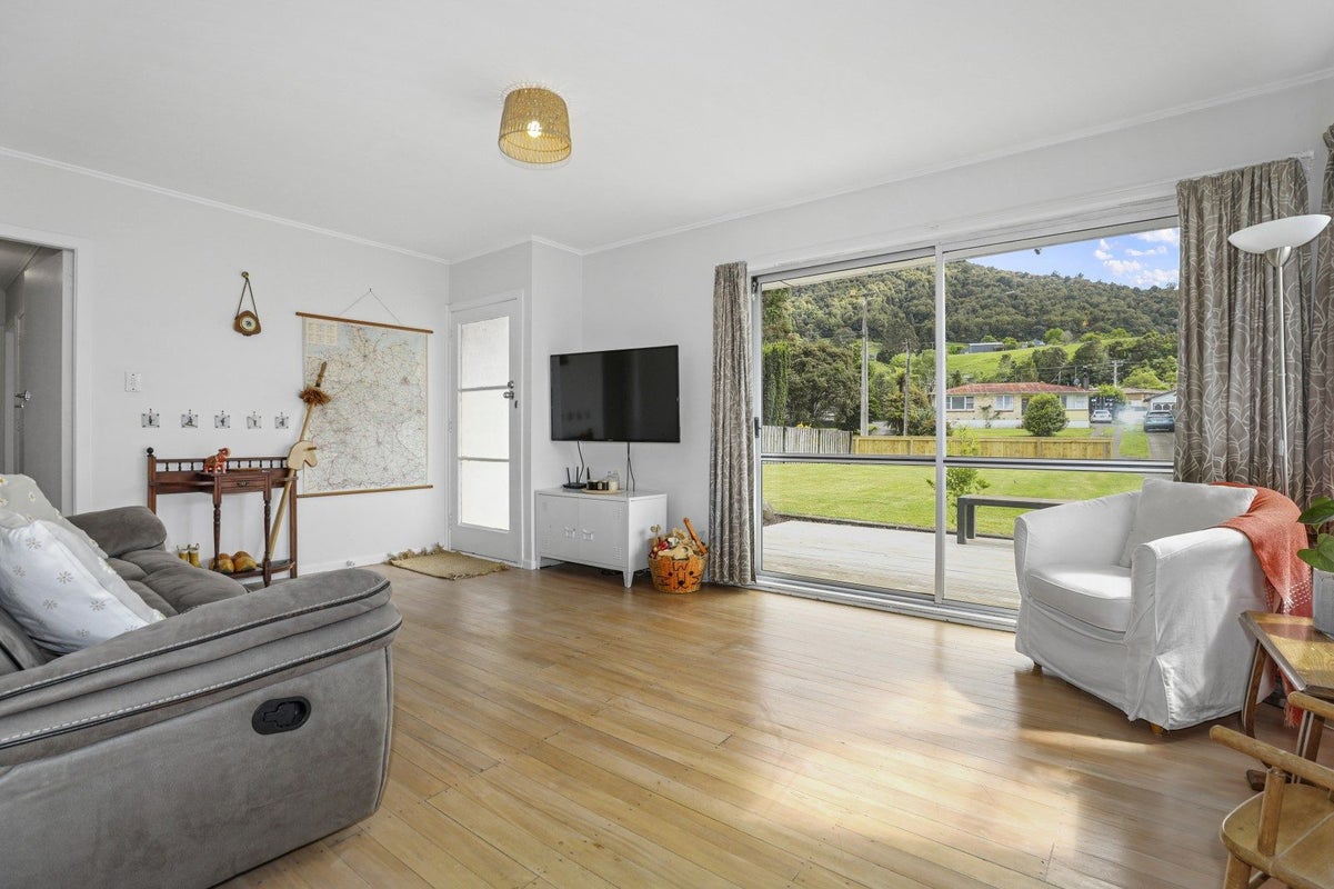 18 Garrick Place, Pukehangi, Rotorua - Carousel 2