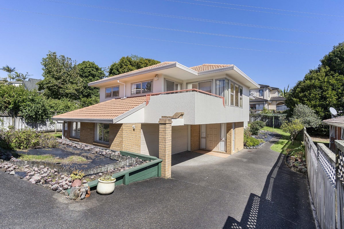 20A Olsen Avenue, Hillsborough, Auckland - Carousel 1
