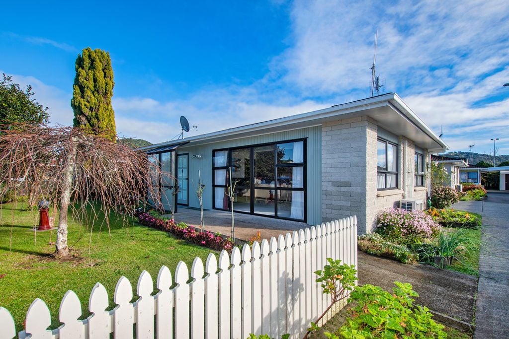 5A Lilian Street, Te Kamo, Whangarei - Carousel 1