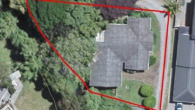 1 Nikau Grove, Woburn, Lower Hutt - Carousel 1