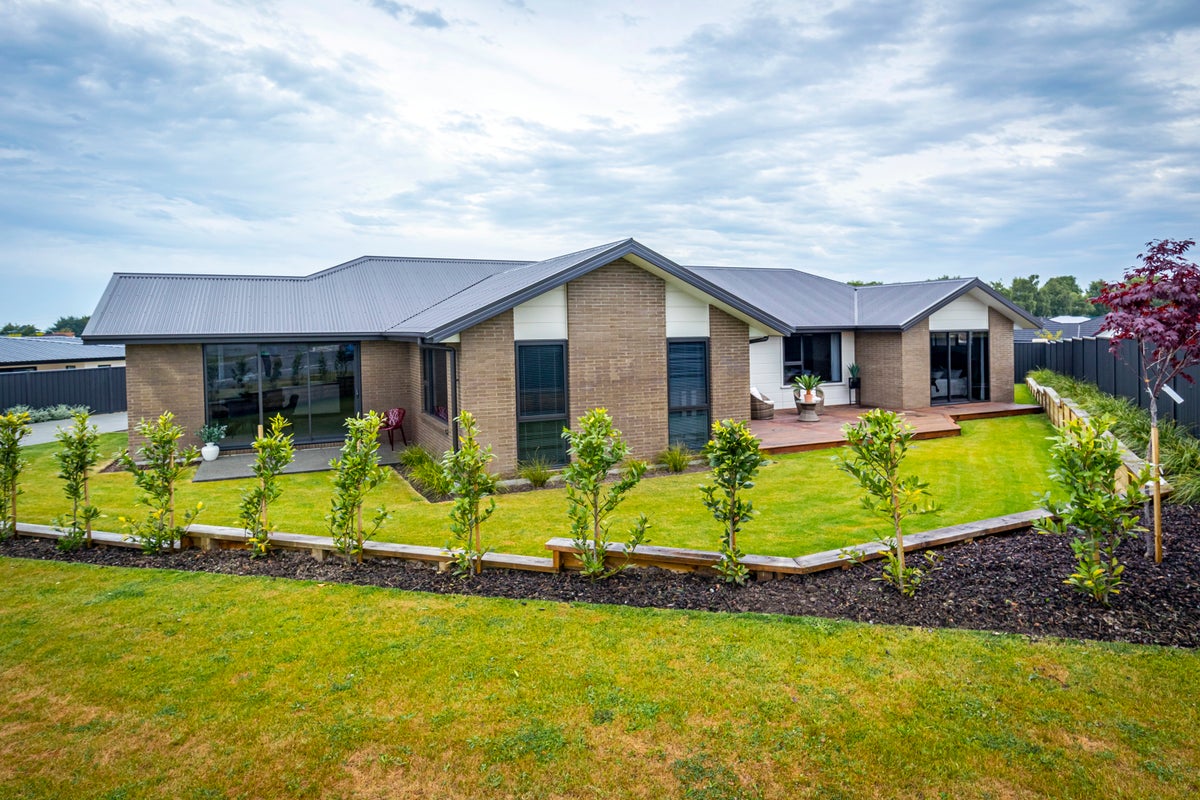 64 Dobson Street, Gleniti, Timaru - Carousel 1