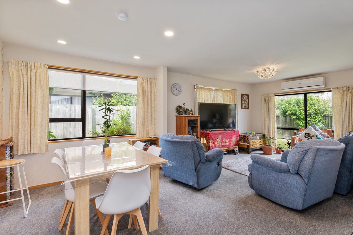7/32 Hanrahan Street, Upper Riccarton, Christchurch - Carousel 2