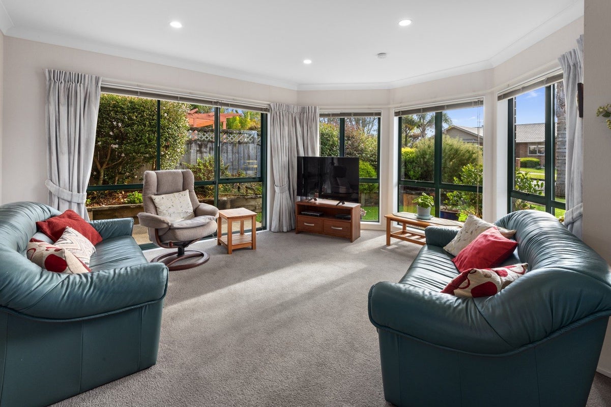 6 Markson Avenue, Onerahi, Whangarei - Carousel 2