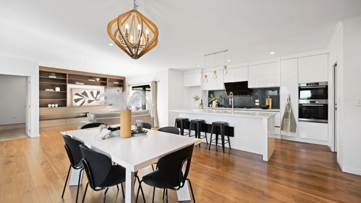 7 Waikaka Place, Rototuna North, Hamilton - Carousel 1