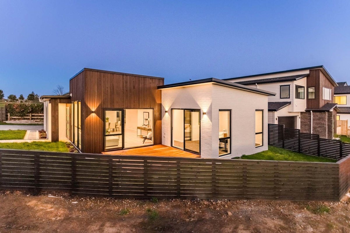 52 Hayfield Way, Karaka, Papakura - Carousel 13