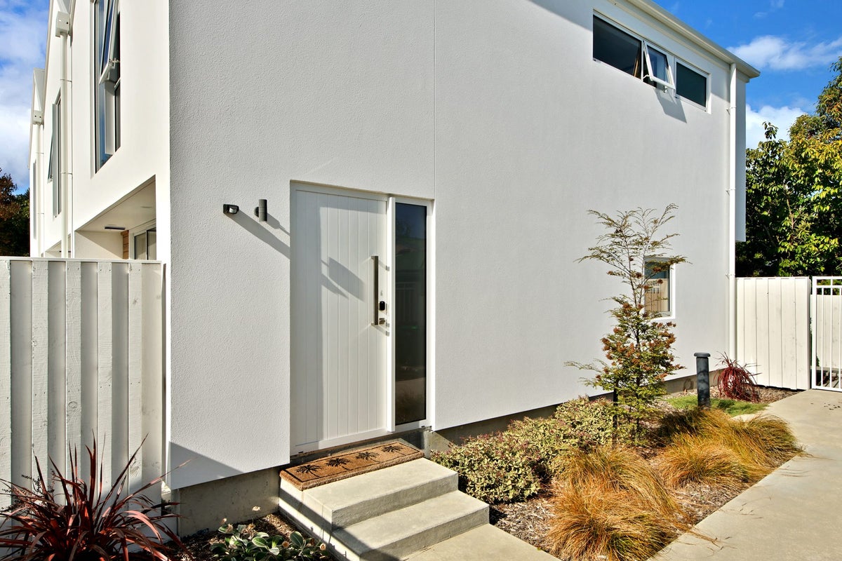 6/24 Dampier Street, Woolston, Christchurch - Carousel 2