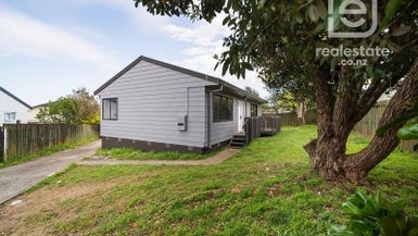 1/155A Finlayson Avenue, Clendon Park, Auckland - Carousel 1