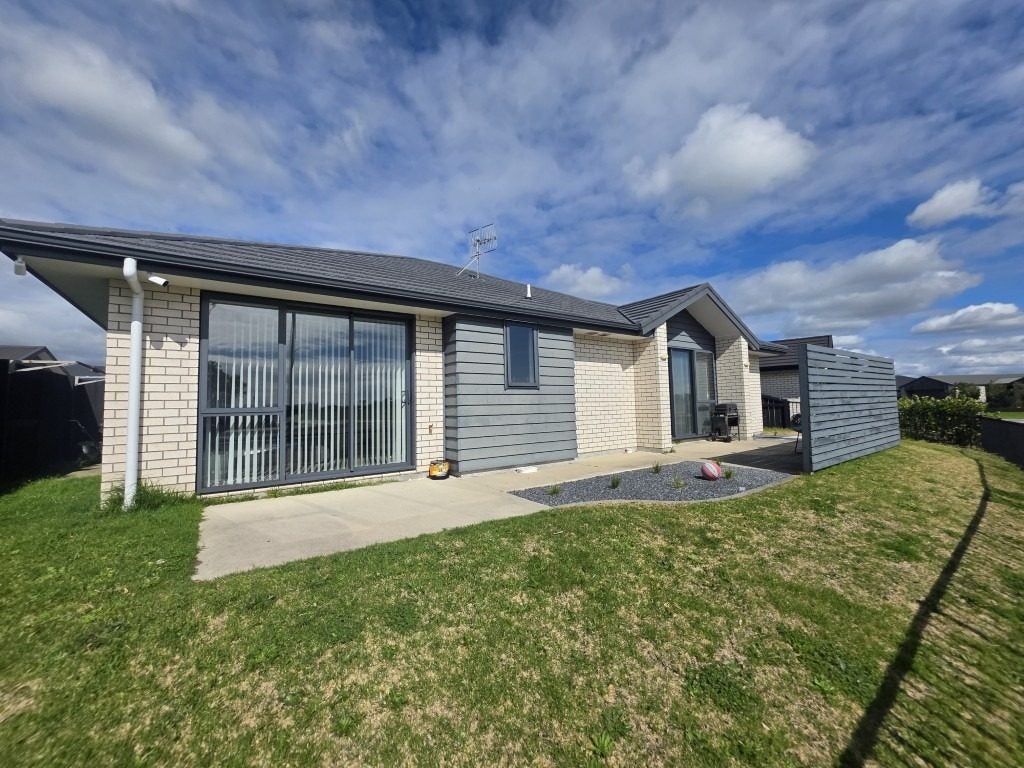 7 WARLOCK WAY, Tauranga - Carousel 12