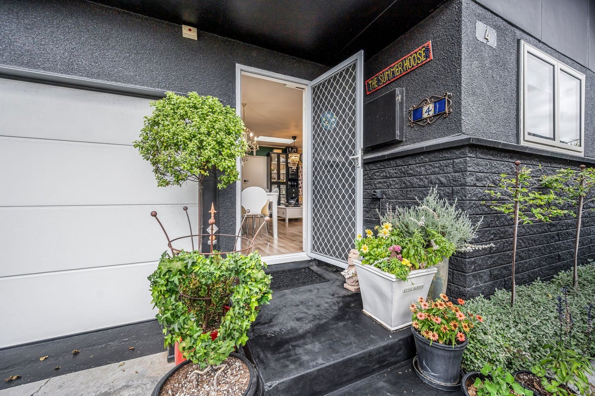 4/1 GARDINER ST, WESTSHORE, NAPIER - Carousel 2